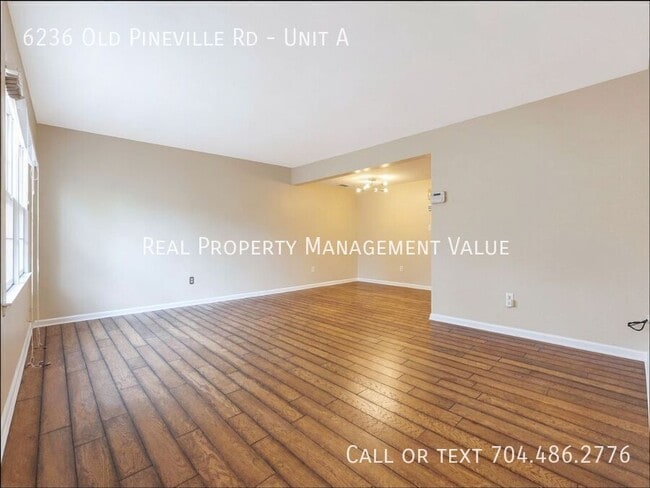 Photo - 6236 Old Pineville Rd