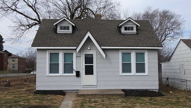 Photo - Adorable 2 bedrooms and 1 bath home located on N Main St in Independence