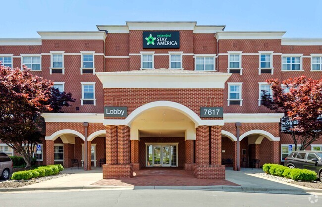 Building Photo - Furnished Studio-Greensboro - Airport Rental