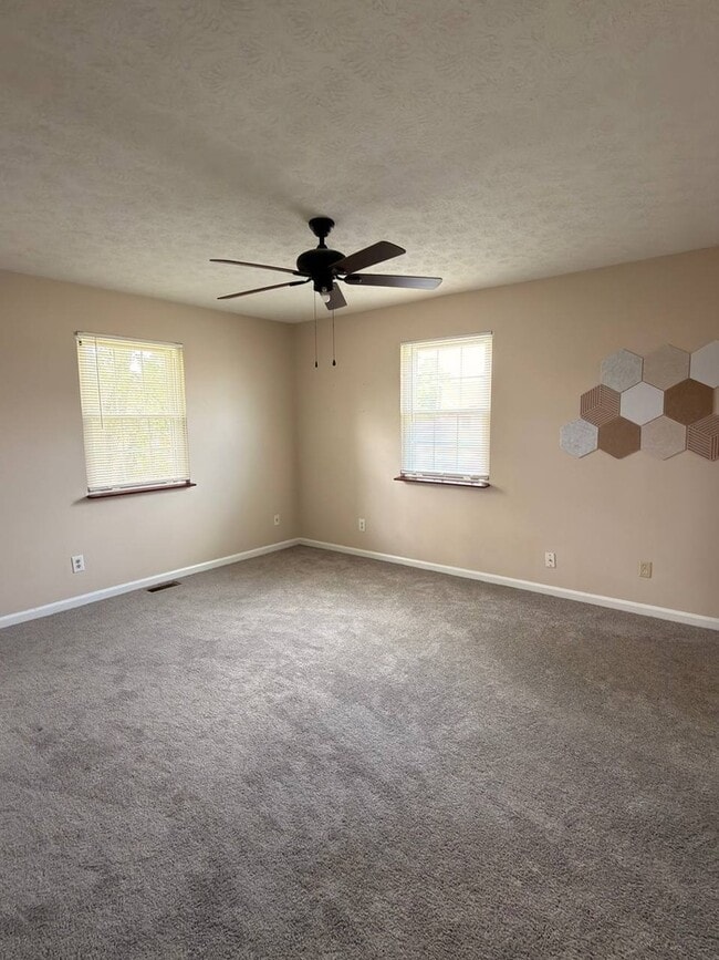 3 bedroom 2.5 bath