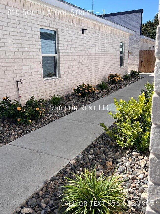 Photo - 810 S Athol St Unit 1