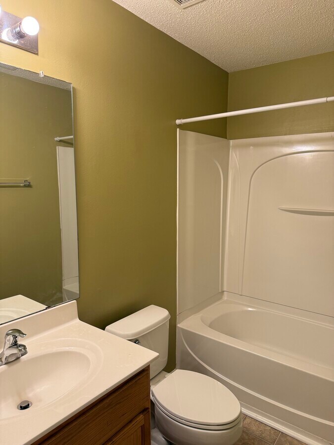 Photo - 78 Tannenbaum Cir