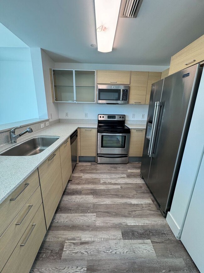 Photo - 350 NE 24th St