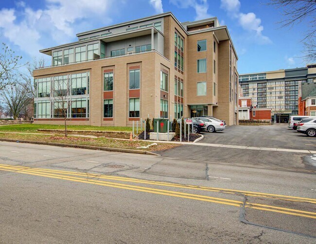 Photo - 600 East Ave Unidad 9