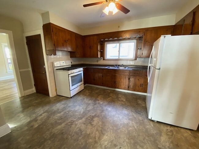 Photo - Spacious 3-Bed, 1.5-Bath—Covered Porch & Easy Parking