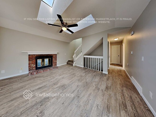 7740 Lindsey Dr