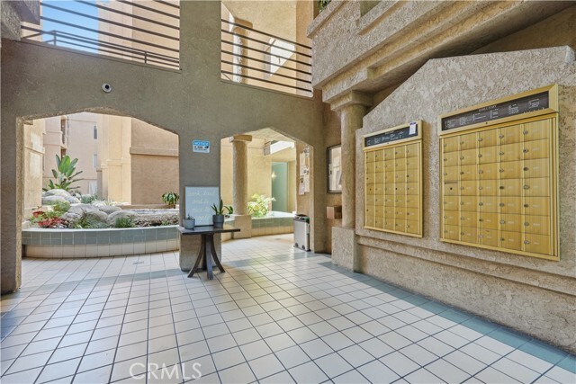 Photo - 640 W W 4th St