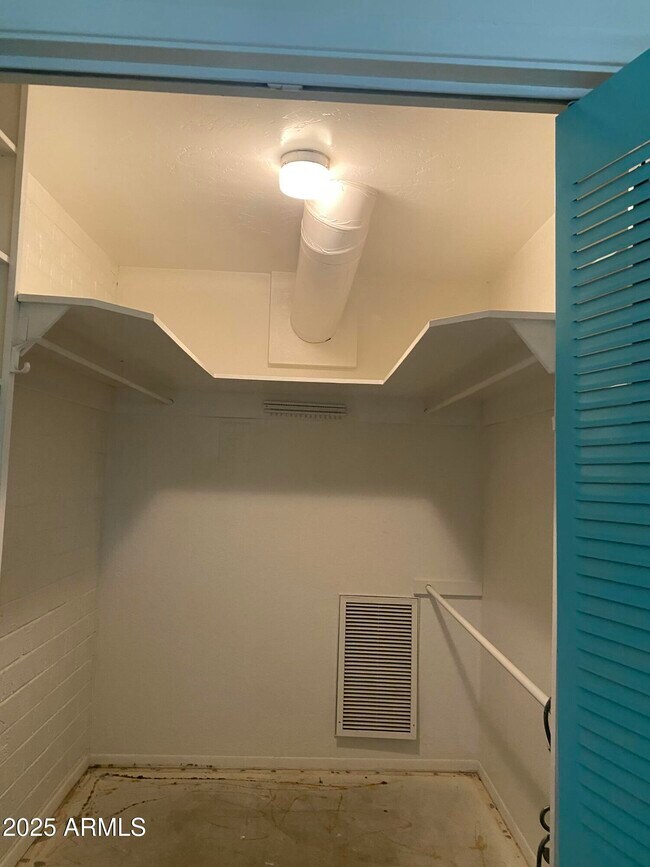 Photo - 318 W Georgia Ave