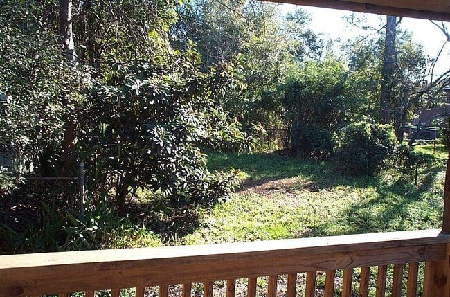 Photo - 739 Acosta St