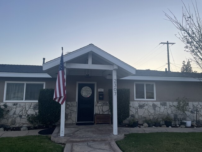 Photo - 2307 Cordero Ave