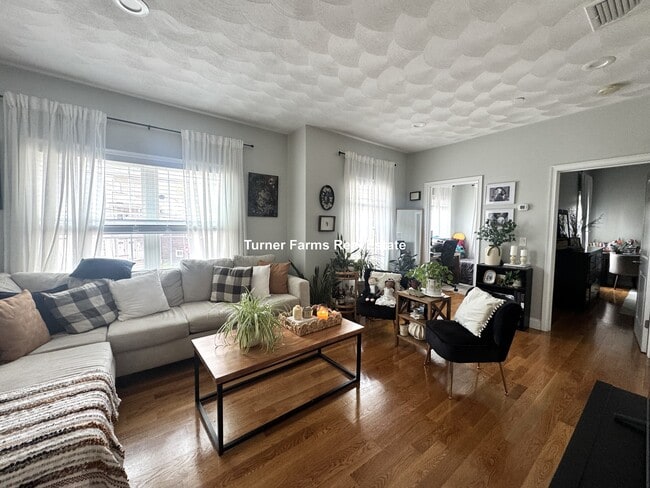 Building Photo - 9 Dehon St Unit 3