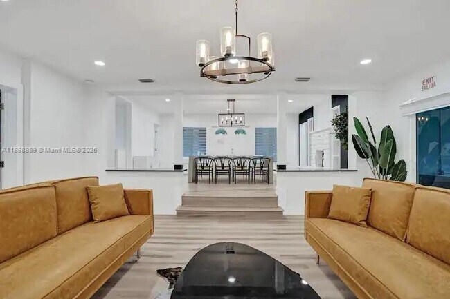Photo - 2100 SW 28th Way