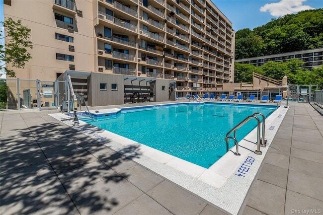 Photo - 1155 Warburton Ave Unit 2A