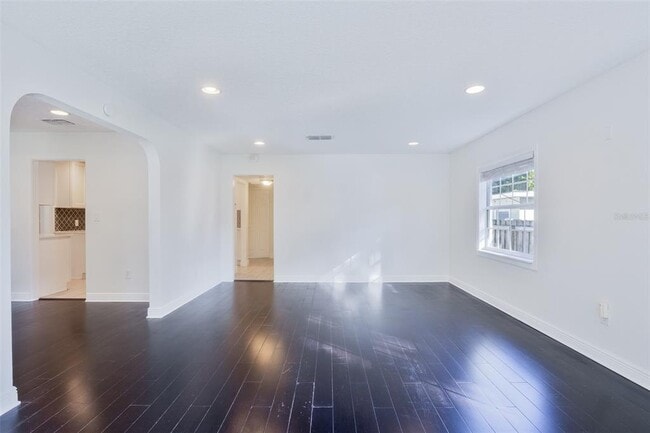 Photo - 350 N Phelps Ave