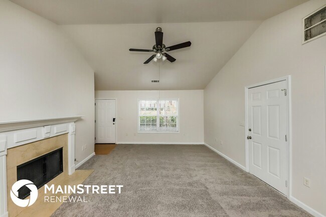 Photo - 102 Rocky Branch Way