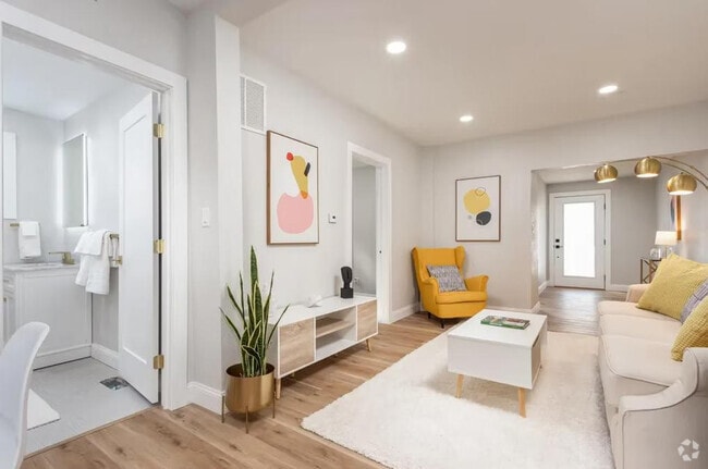 Building Photo - 1034 Berkley Ave Rental