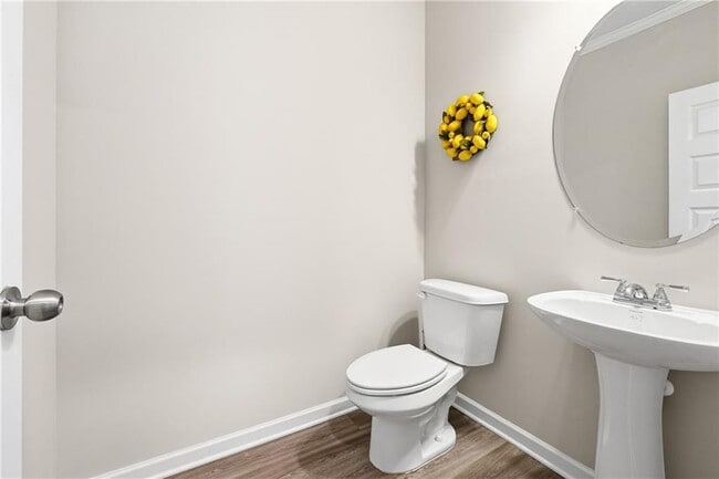 Photo - 334 Melody Ln