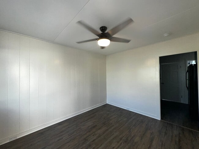 Photo - 1 bedroom duplex, fully renovated, 2 car parking