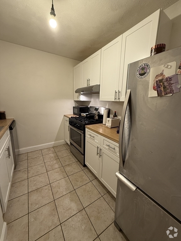 Building Photo - 296 Columbus Ave Rental