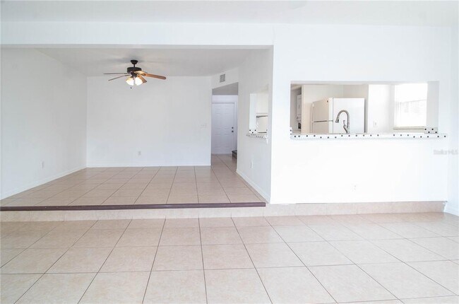 Photo - 275 Mango Dr