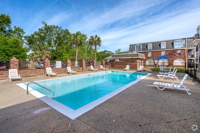Swimming Pool - Maison D Orleans
