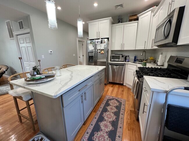 Photo - 20 Kenton Rd Unit 3