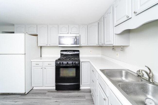 Photo - 2316 4th Ave