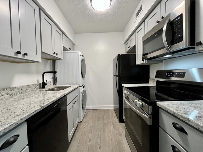 Newly Renovated Kitchens - Renova of Brunswick Rental