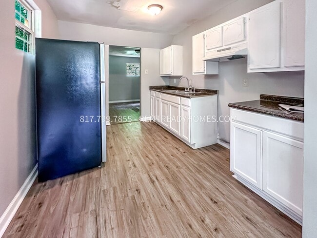Photo - 1420 Rayfield Dr