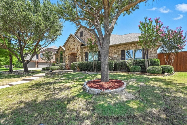 Photo - Room in House on Smoke Tree Dr