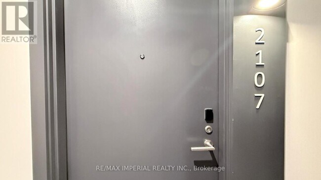 Photo - 180 Front St E Unité 2107