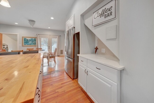 Photo - Urbana 3 bedroom/2 bathroom recently updated home!