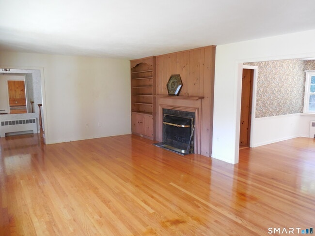 Photo - 16 Shorelands Dr