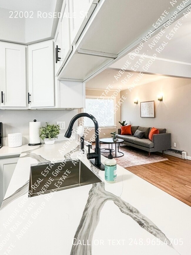 Photo - 22002 Rosedale St