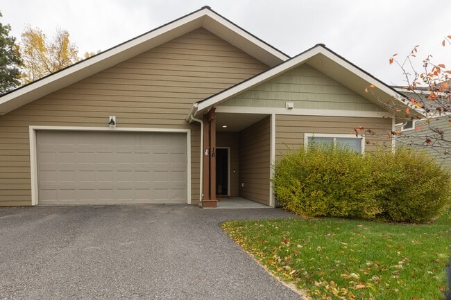 Building Photo - 16 Naomi Rose Ln