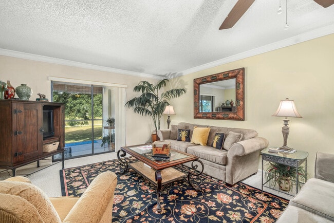 Photo - 3833 Edgewater Dr