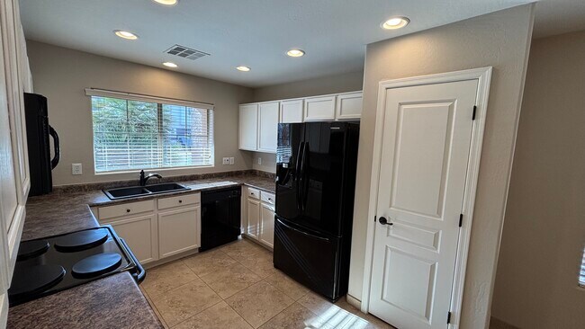 Photo - 21047 N Alma Dr