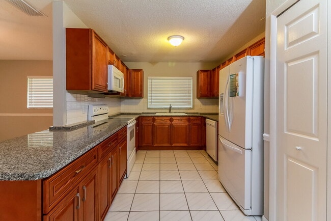 Photo - 3870 NW 103rd Ave