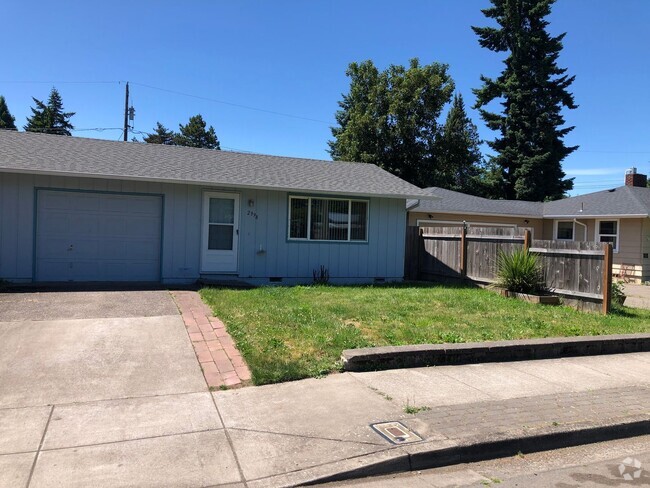 Building Photo - Updated 2 bed 1 bath dulpex in Eugene! Rental