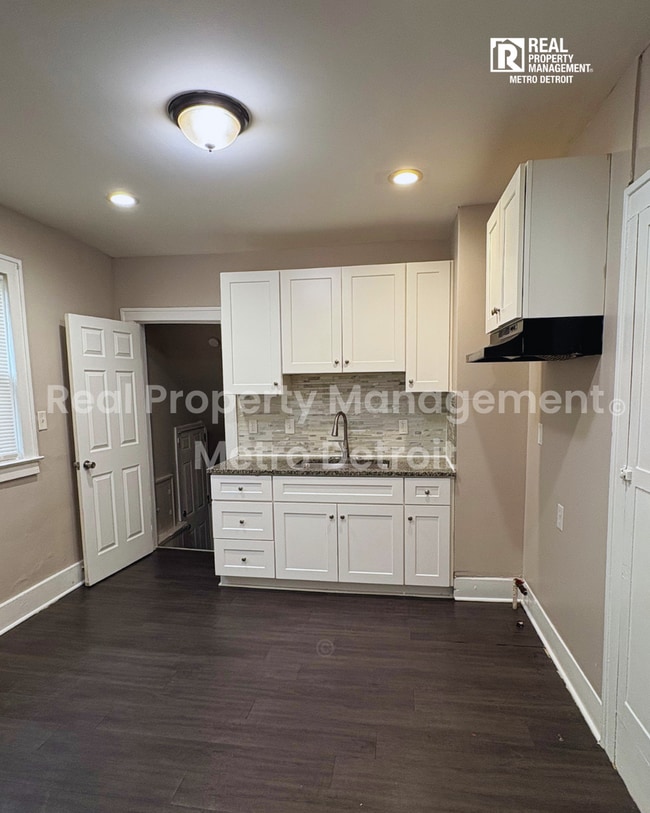 Photo - 18928 Stoepel St