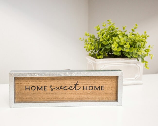 Photo - 422 N 15th Ave E