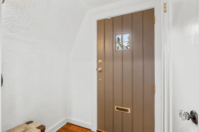 Photo - 39 Hillcrest Ave