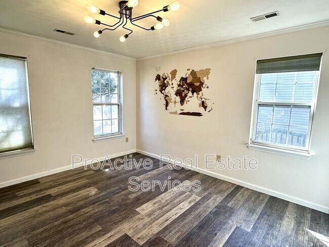 Photo - 9385 Pine Tree Rd