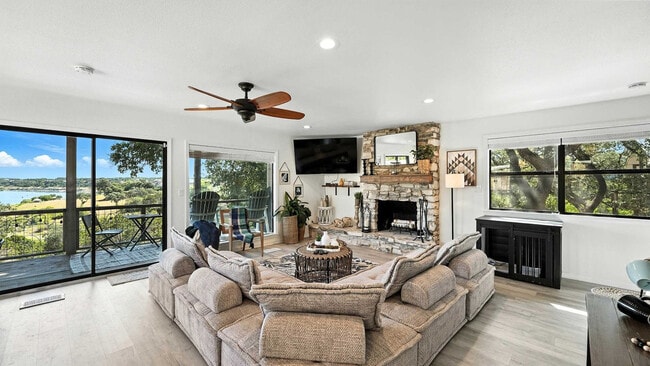 Photo - 1240 Canyon Springs Dr Apartment Unit ID1351232P