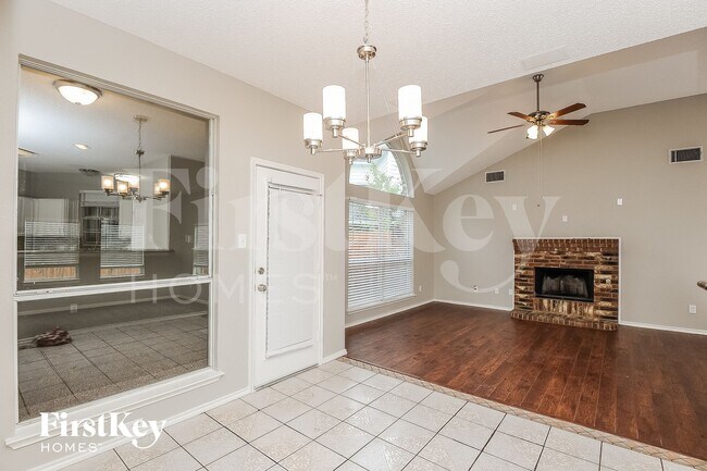 Photo - 1411 Springwood Dr