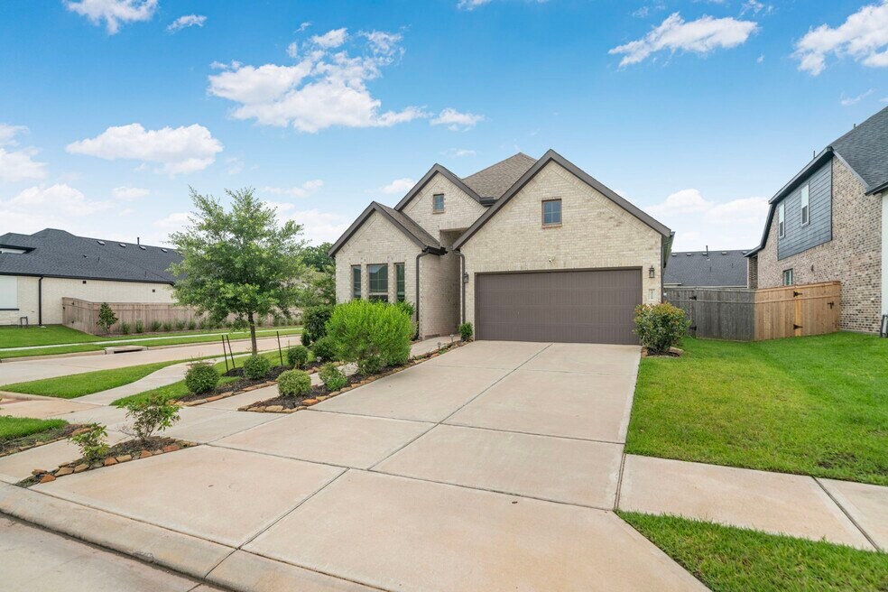 10718 Blossom River Dr