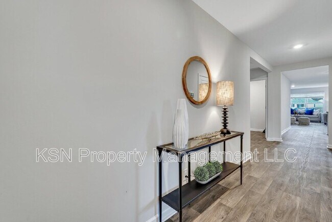 Photo - 224 Skylark Rd