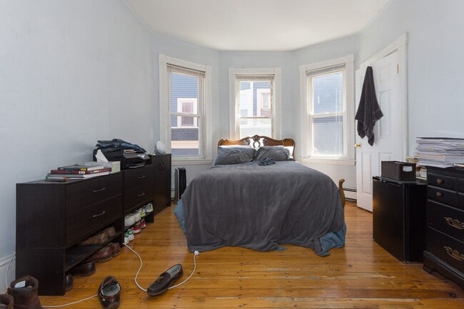 Photo - 3 Bed / 1 Bath on Hillside St | Mission Hill | 9/1