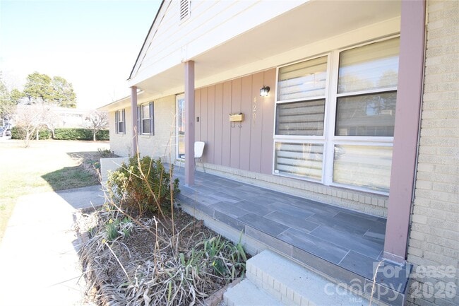 Photo - 4201 University Dr