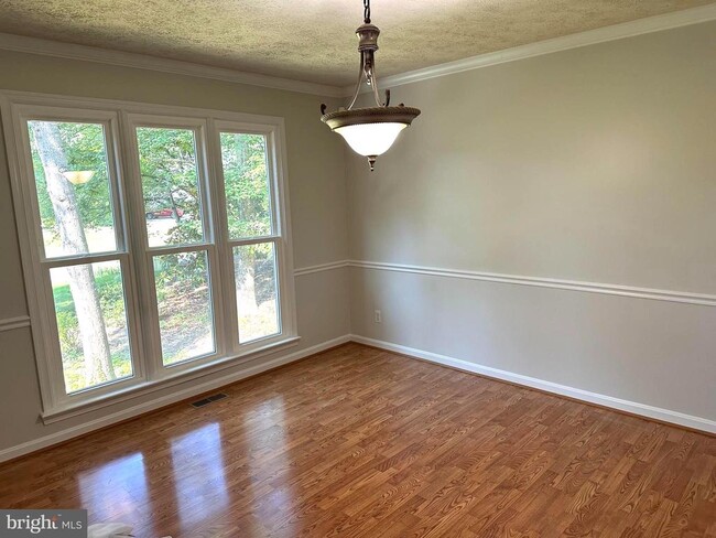 Building Photo - 6316 Forest Grove Dr Rental